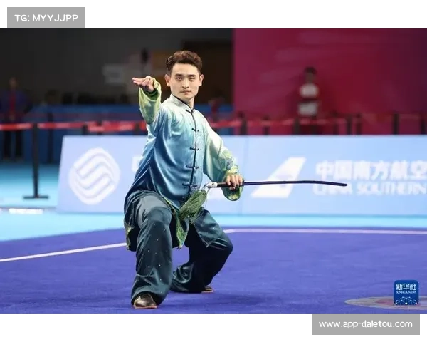 刘德文太极剑舞动全场，为山东代表团摘得武术套路历史首金